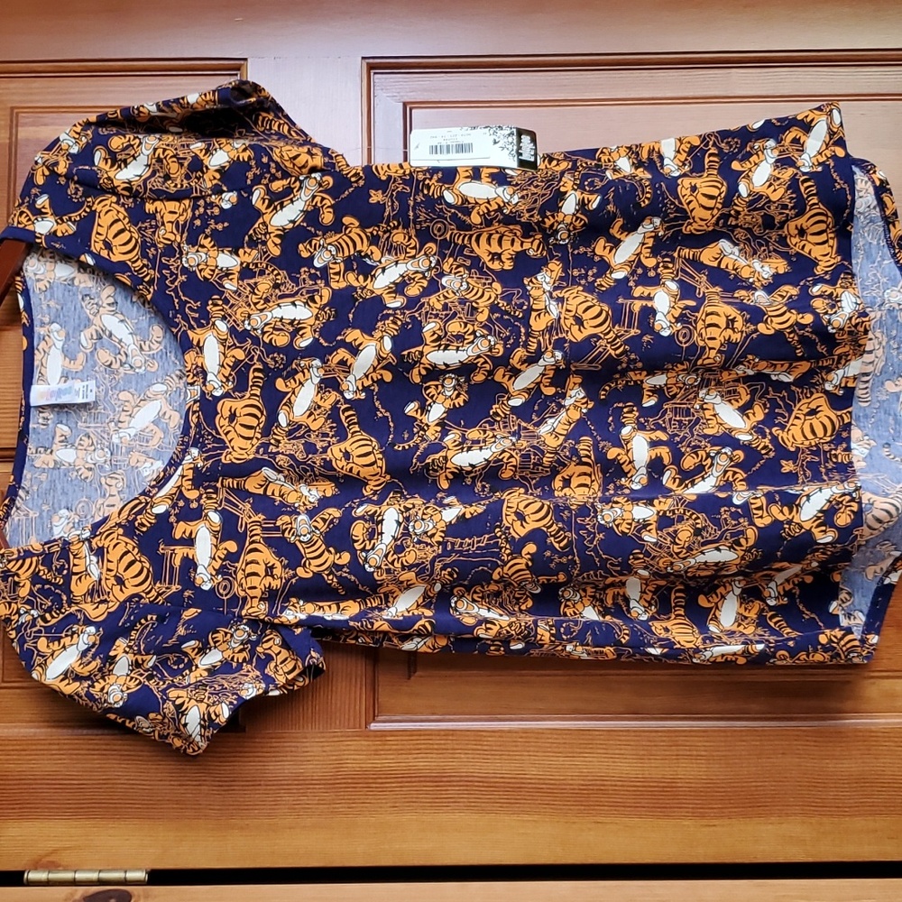 Lularoe Disney Classic Tigger